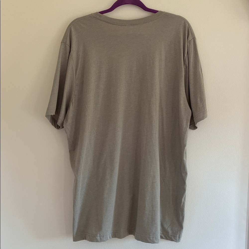 Gray Graphic T-Shirt 2XL new without tags faith is essential - Picture 5 of 5